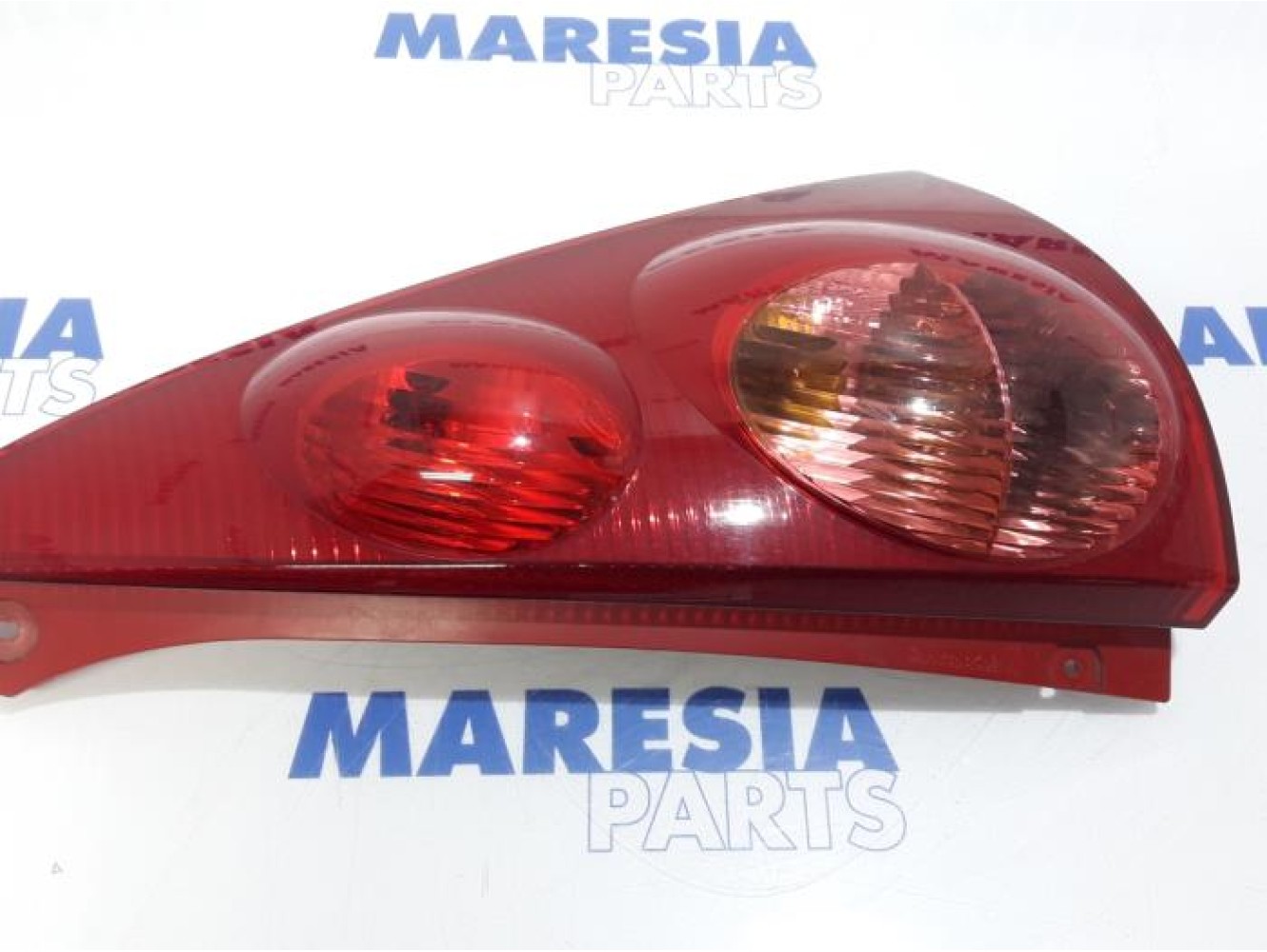 Peugeot - 107 - Rücklicht rechts