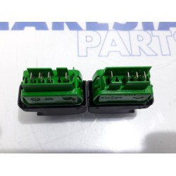 Peugeot - 107 - Multi-functional window switch