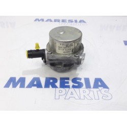 Renault - Megane - Vacuum pump (diesel)