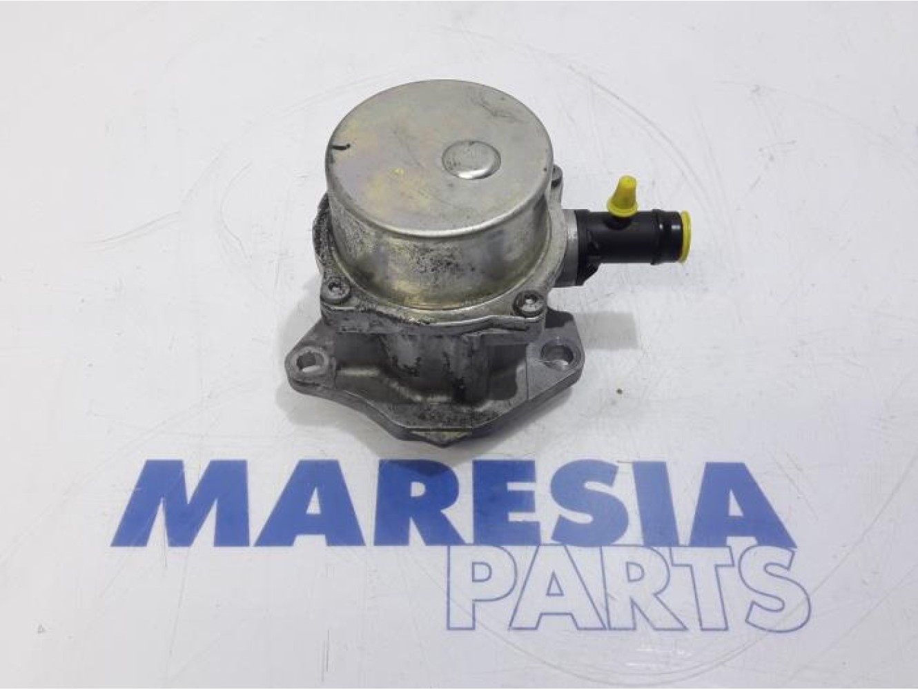 Renault - Megane - Vacuum pump (diesel)