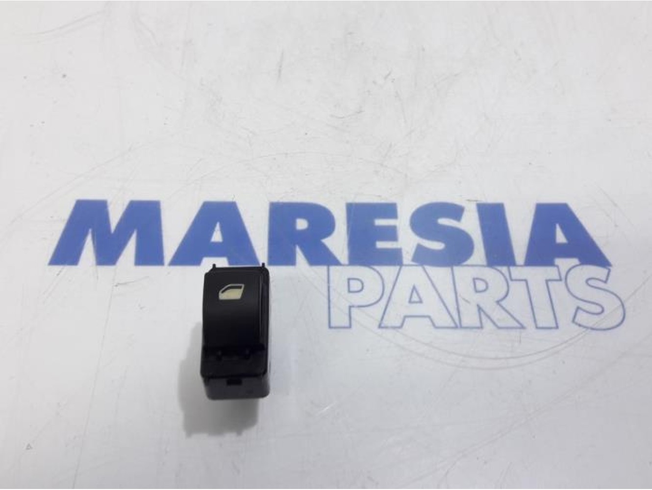 Citroen - Berlingo - Multi-functional window switch