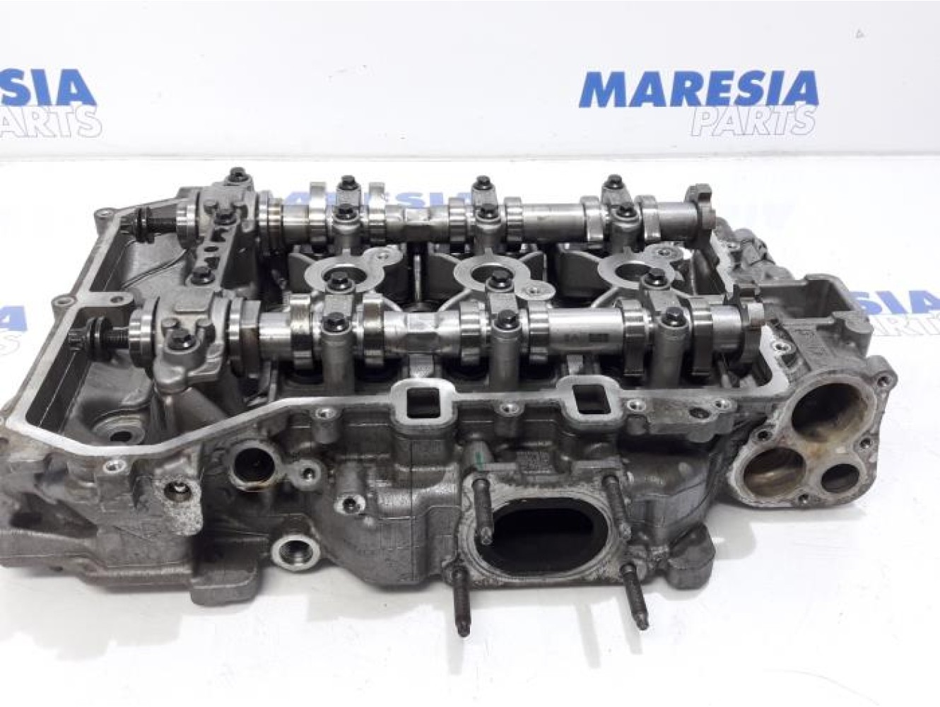 Peugeot - 208 - Cylinder head