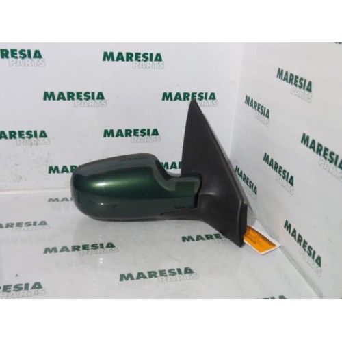 Renault - Megane - Wing mirror, right