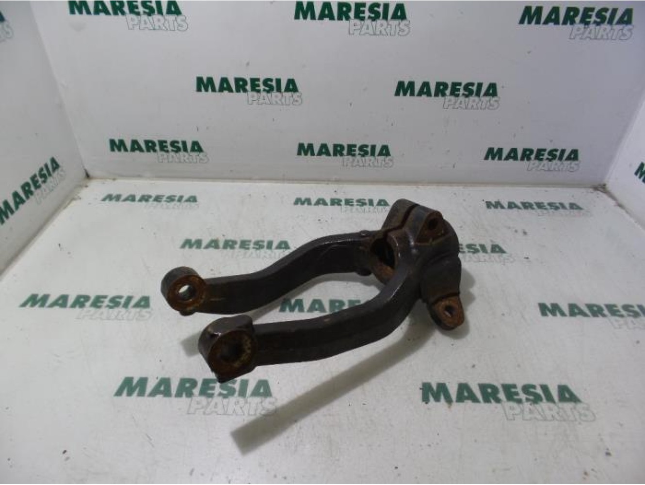Alfa Romeo - 159 - Front lower wishbone, left