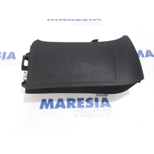 Fiat - Punto - Knee airbag, left