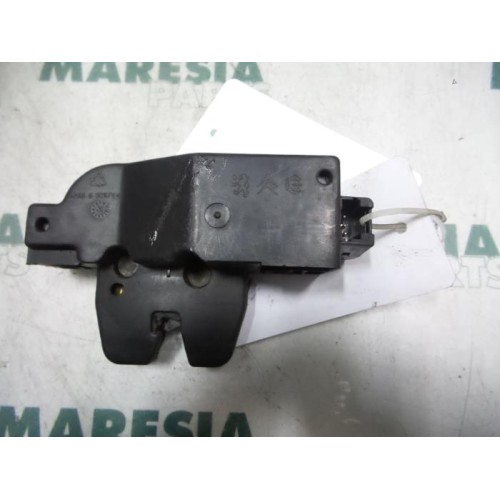 Citroen - Picasso - Tailgate lock mechanism