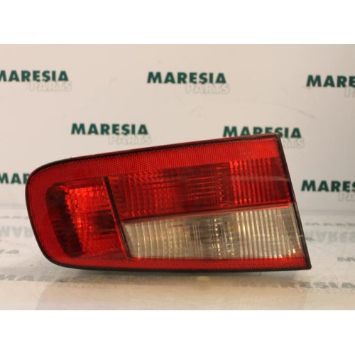 Renault - Laguna - Achterlicht links