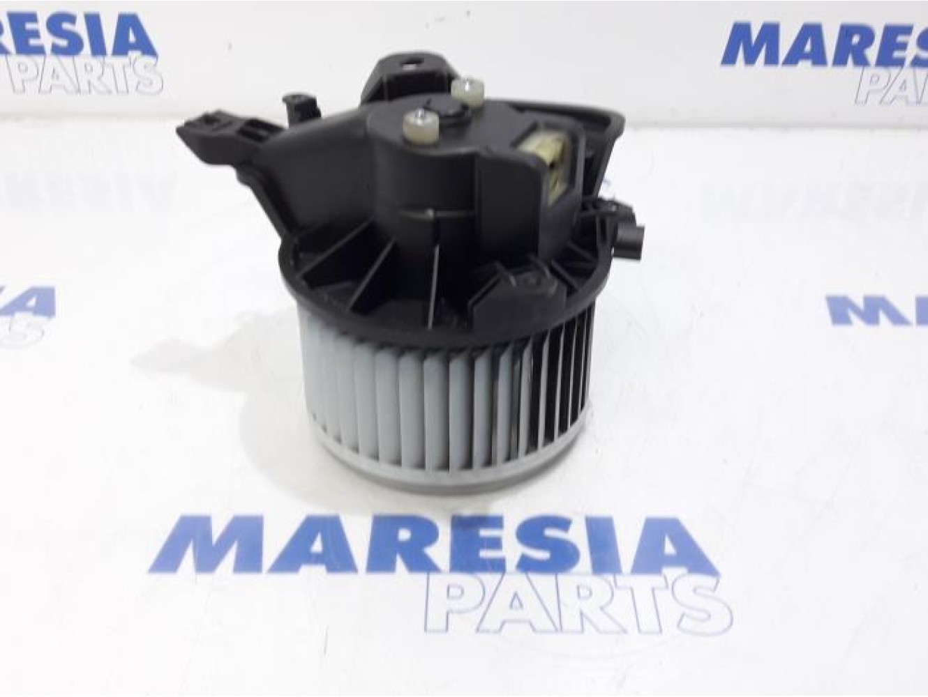 Fiat - Punto Evo - Kachel Ventilatiemotor