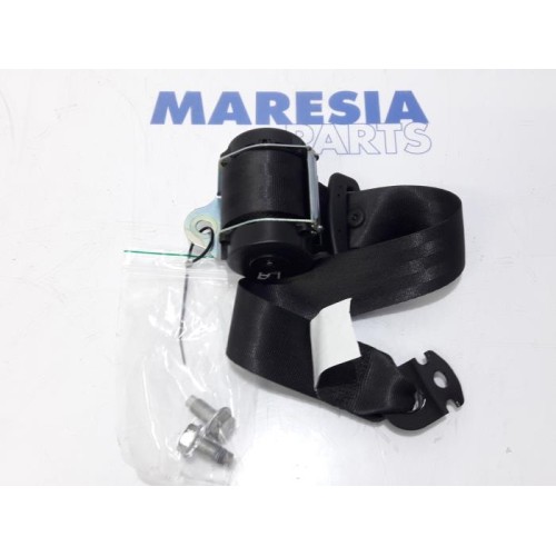 Fiat - Punto Evo - Sicherheitsgurt links hinten