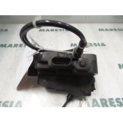 Renault - Megane - Front door lock mechanism 4-door, right