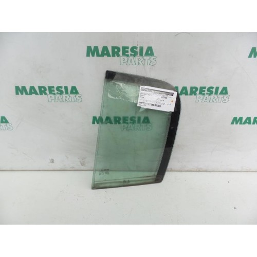 Renault - Megane - Dreieckfenster links hinten