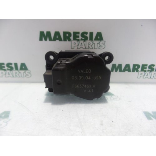 Renault - Megane - Heater valve motor