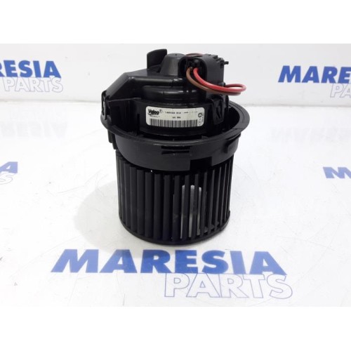 Renault - Clio - Heating and ventilation fan motor