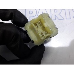 Renault - Clio - Multi-functional window switch