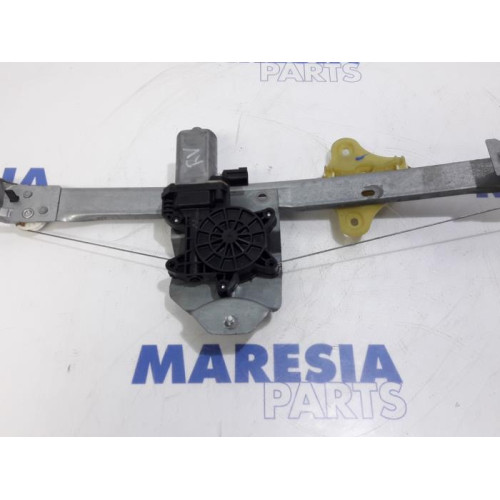 Renault - Clio - Window mechanism 4-door, front right