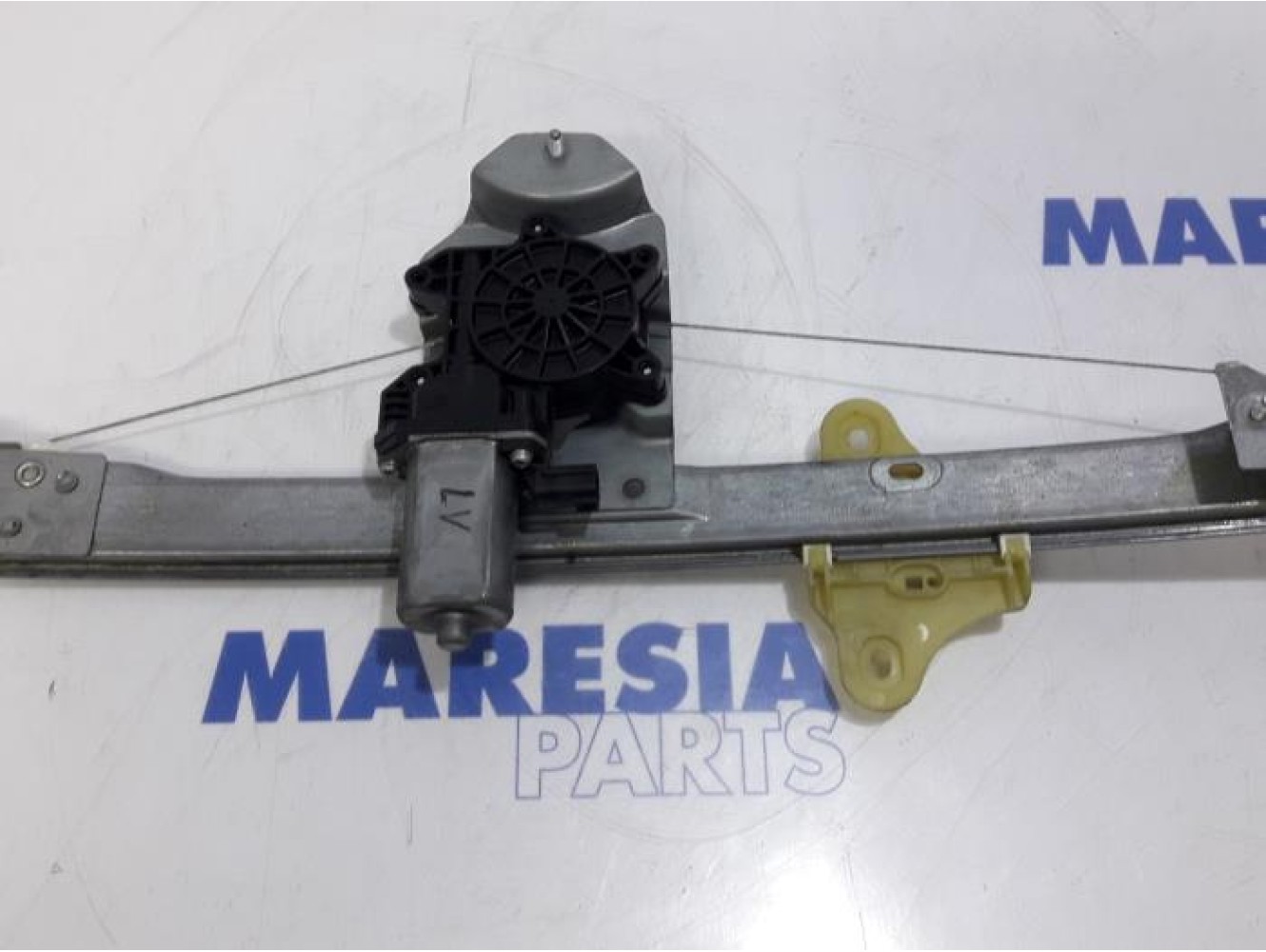 Renault - Clio - Window mechanism 4-door, front left