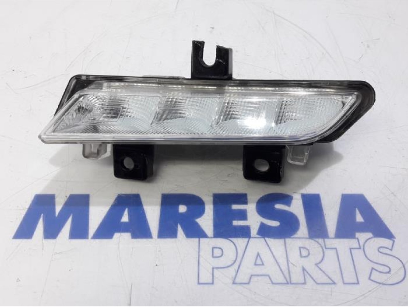Renault - Clio - Daytime running light, left