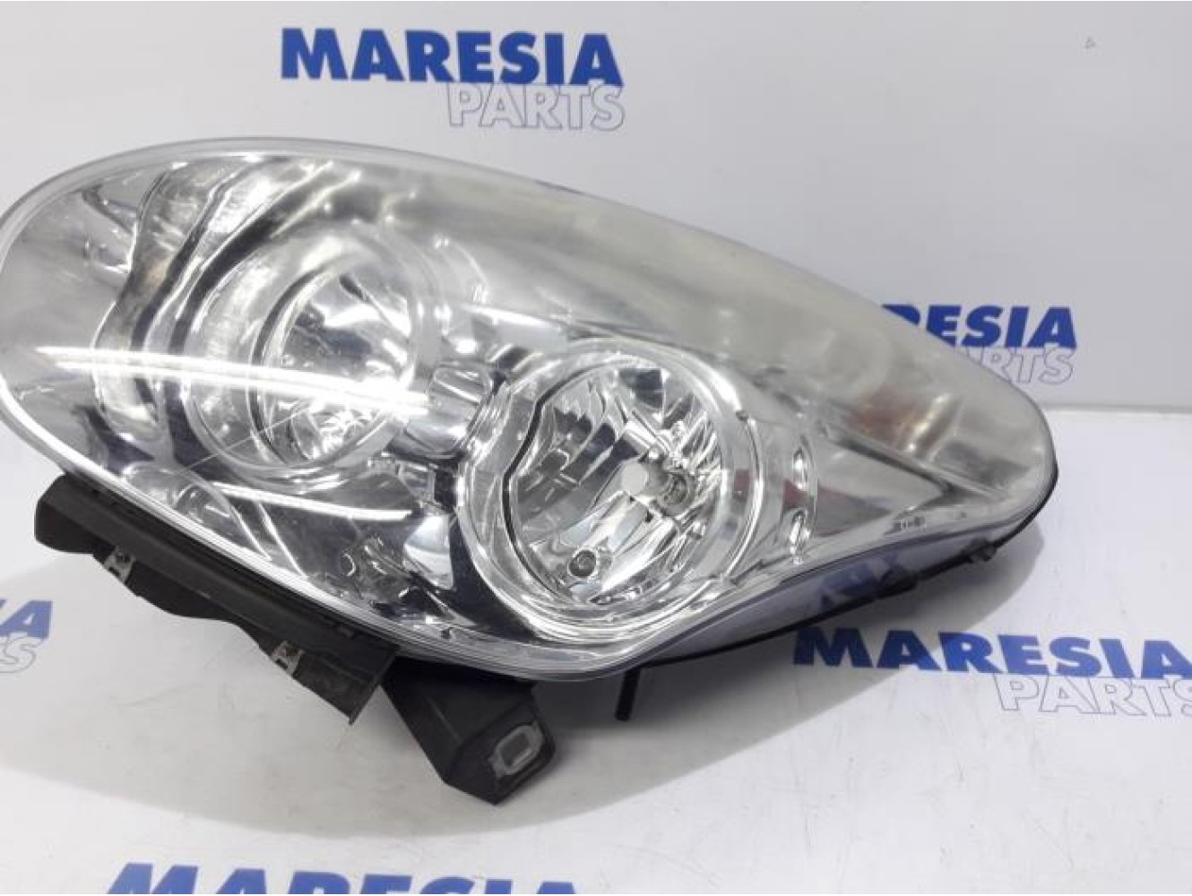 Fiat - Doblo - Scheinwerfer links