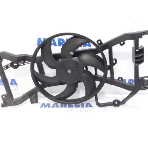Renault - Clio - Fan motor