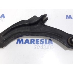 Renault - Clio - Front lower wishbone, left