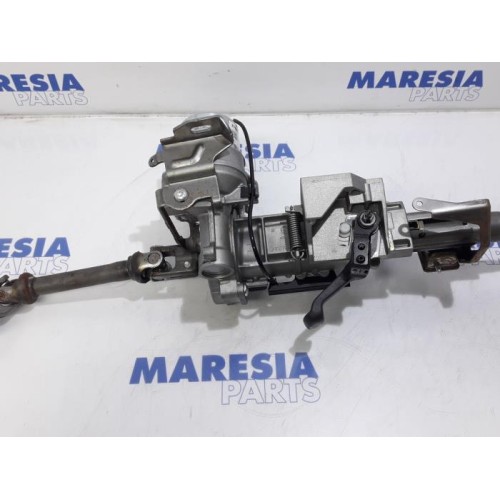 Renault - Clio - Steering column housing