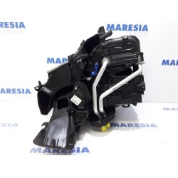 Renault - Clio - Heater housing
