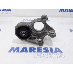 Citroen - C4 Grand Picasso - Engine mount