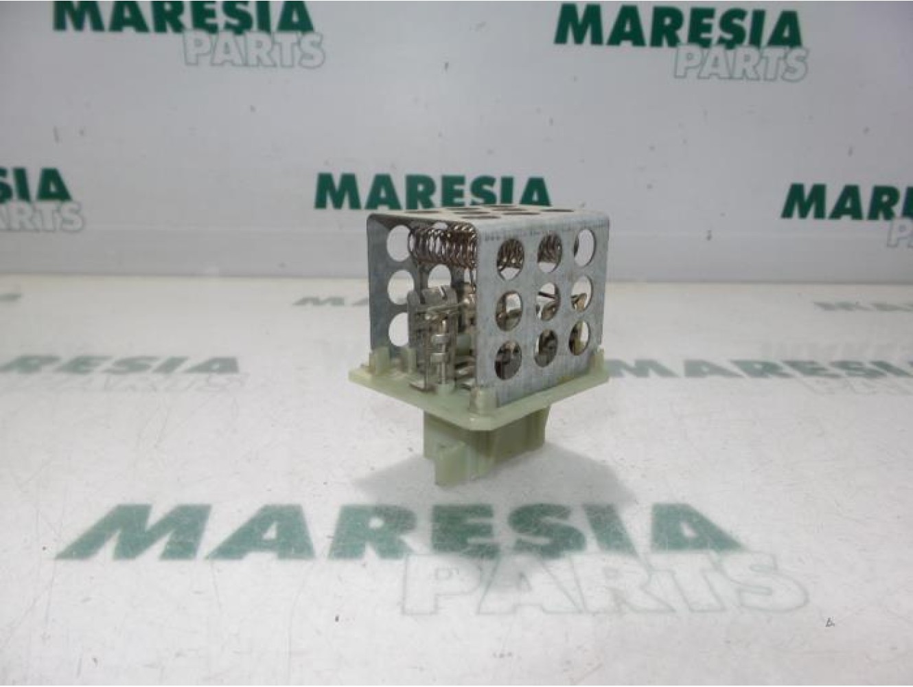 Peugeot - 206 - Heater resistor
