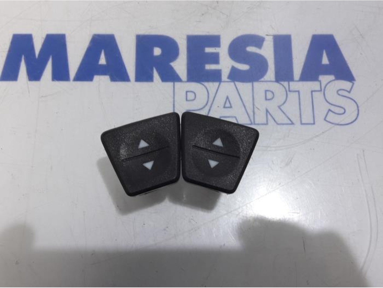 Fiat - Panda - Multi-functional window switch