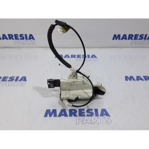 Peugeot - 3008 - Door lock mechanism 4-door, front left