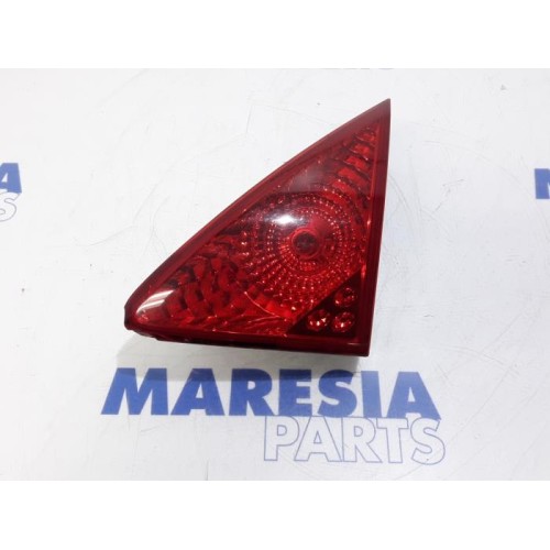 Peugeot - 3008 - Taillight, right