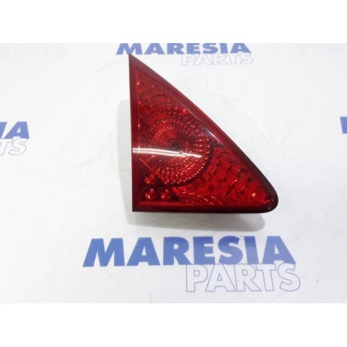 Peugeot - 3008 - Taillight, left