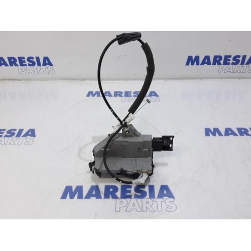 Peugeot - 3008 - Rear door mechanism 4-door, right