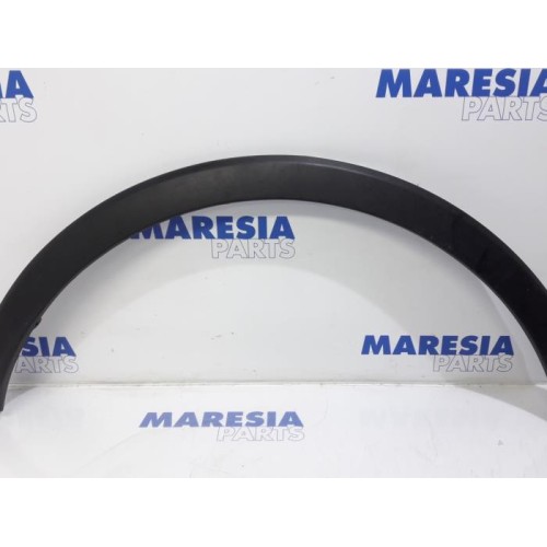Renault - Captur - Side skirt, right