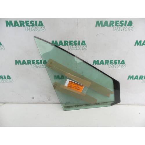 Renault - Megane Scenic - Quarter light, front right