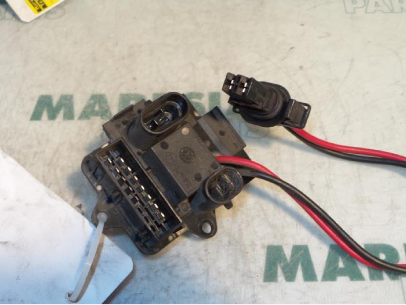 Renault - Clio - Heater resistor