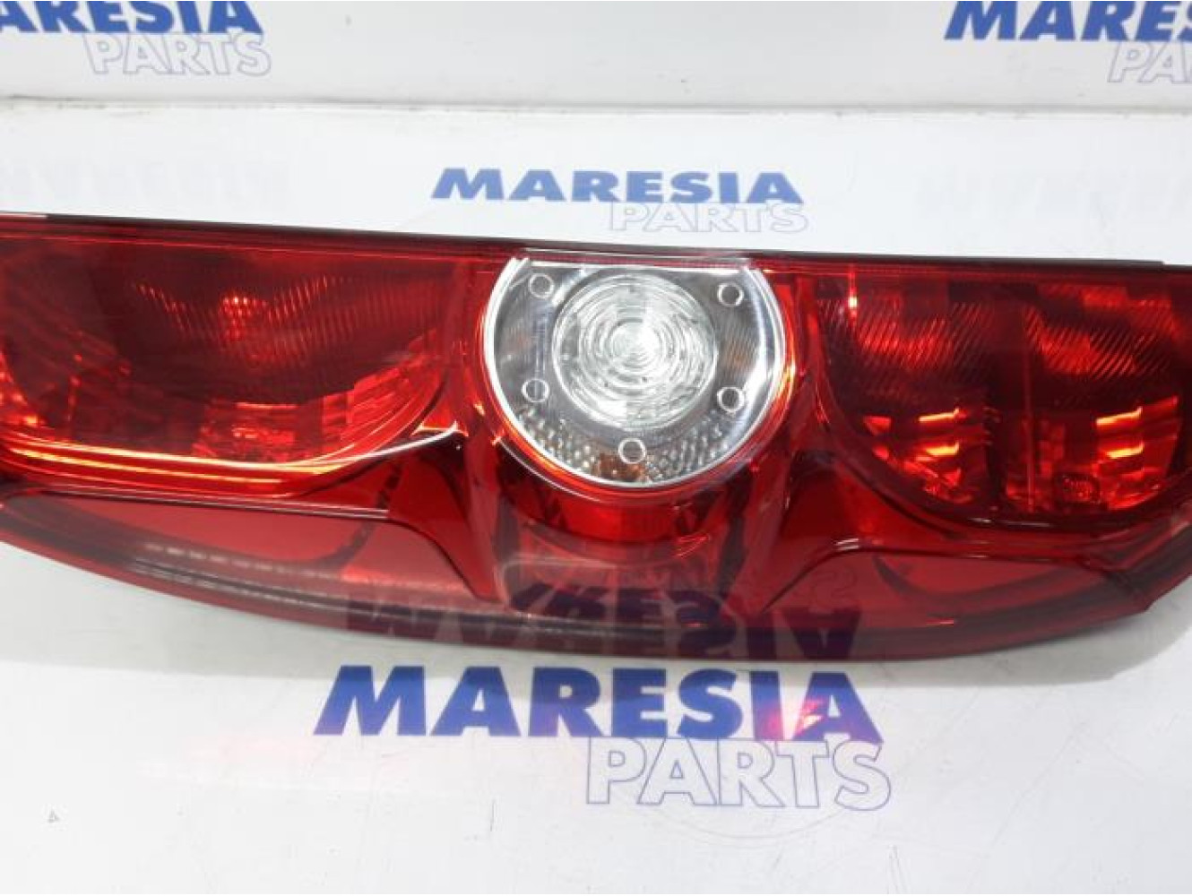 Fiat - Doblo - Taillight, left