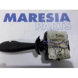Renault - Captur - Wiper switch