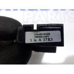 Renault - Captur - Commande radio volant