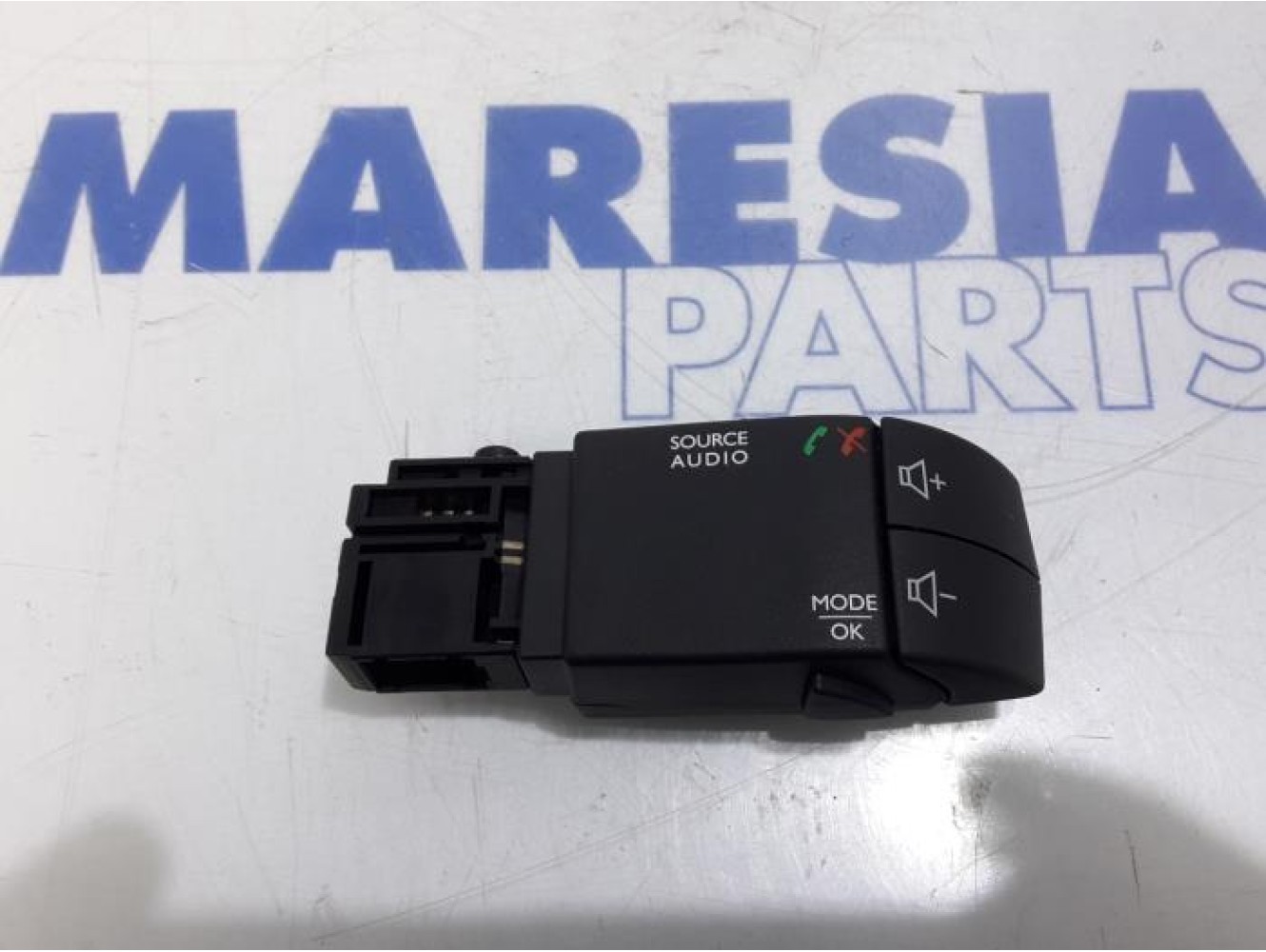 Renault - Captur - Commande radio volant