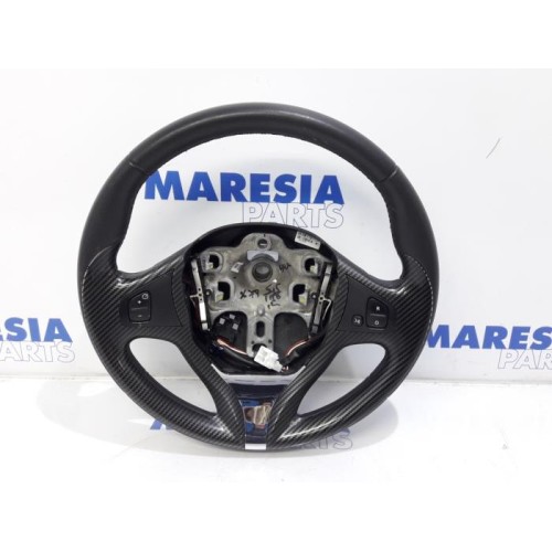 Renault - Captur - Steering wheel