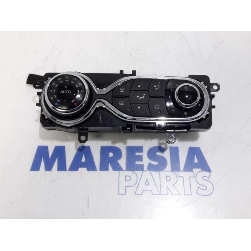 Renault - Captur - Heater control panel