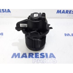 Renault - Captur - Heating and ventilation fan motor