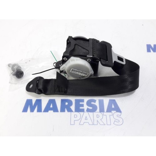 Renault - Captur - Rear seatbelt, right
