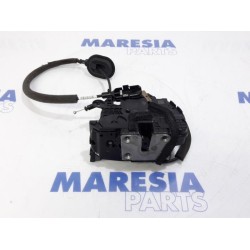 Renault - Captur - Front door lock mechanism 4-door, right