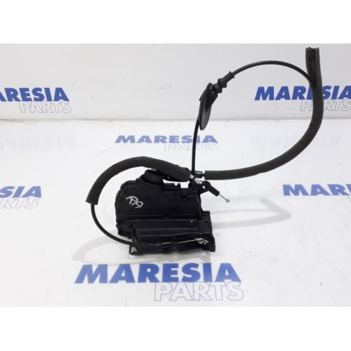 Renault - Captur - Rear door mechanism 4-door, right