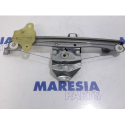 Renault - Captur - Rear door window mechanism 4-door, right