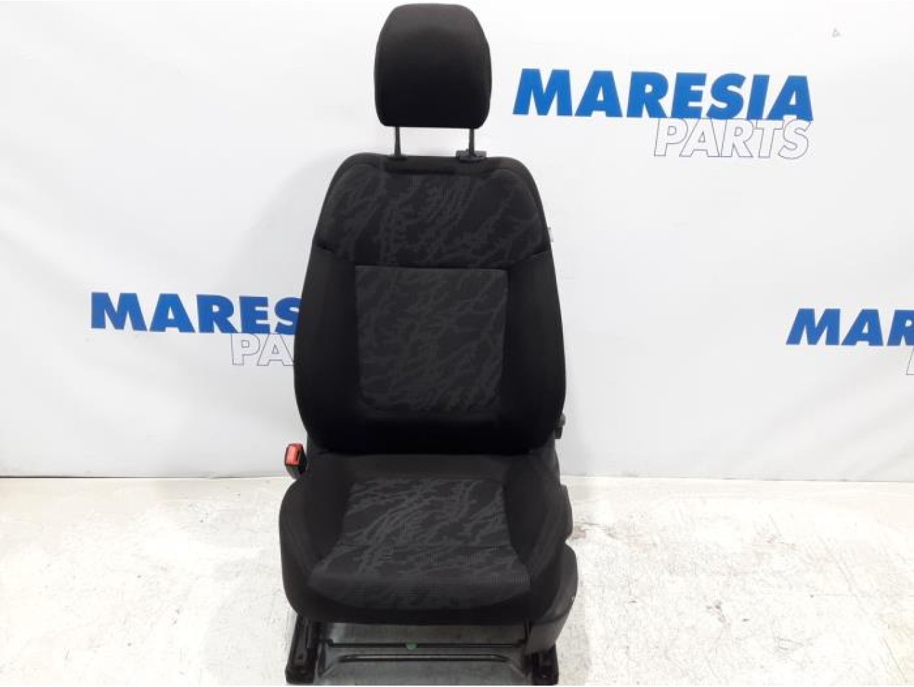 Peugeot - 3008 - Sitz links