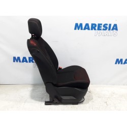 Renault - Clio - Seat, right