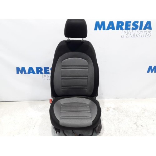 Fiat - Punto Evo - Stoel links